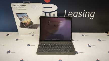 Zdjęcie przedmiotu: Планшет Apple iPad Pro 12.9'' 64GB Wi-Fi + Cellular сірого кольору, код виробника: MTHJ2FD/A + клавіатура для iPad Logite Slim Folio Pro Graphite