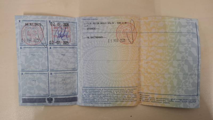 Zdjęcie przedmiotu: LAIKA KOSMO E6d-F 3.5t F510 Alkowa