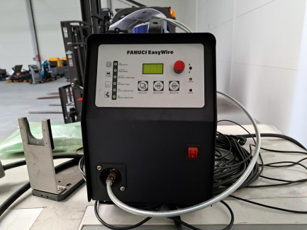 Zdjęcie przedmiotu: RĘCZNA SPAWARKA LASEROWA FANUCI 3.0 PRO GENX O MOCY 3 KW