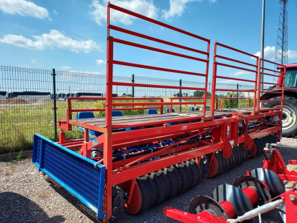 Zdjęcie przedmiotu: Urządzenie do nasadzeń FERRARI TRAPIANTATRICE FX M. S 12SL/2