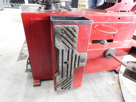 Zdjęcie przedmiotu: Tire fitting machine Werther International Polska Sp. z o.o. Titanium 200