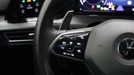 Zdjęcie przedmiotu: Volkswagen Golf VIII 2.0 TSI R 4MOTION DSG