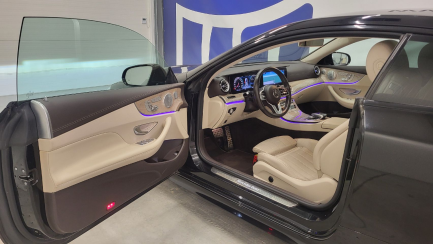 Zdjęcie przedmiotu: Mercedes-benz E 220 d Coupe 4-Matic 9G-TRONIC