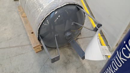 Zdjęcie przedmiotu: LUFT 1000 screw compressor + IZBERG N10S refrigeration dryer + KP-500-11 vertical expansion tank