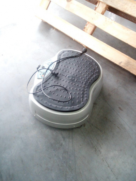 Zdjęcie przedmiotu: Vibrating platform