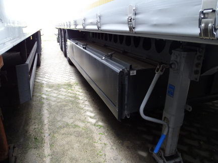 Zdjęcie przedmiotu: BERGER SAPL 24 curtain semi-trailer