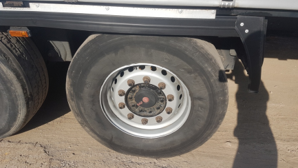 Zdjęcie przedmiotu: KRONE PROFI LINER SDP27 curtain semi-trailer