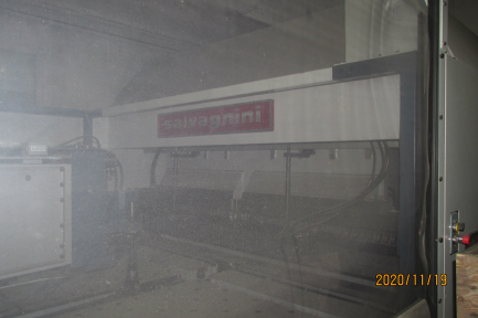 Zdjęcie przedmiotu: SALVAGNINI P2 Performer bending center - a CNC device designed for bending metal sheets up to 2 mm thick.