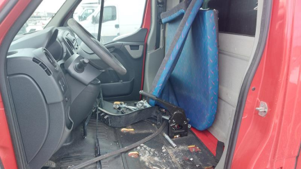 Zdjęcie przedmiotu: RENAULT/CARPOL MASTER FWD dCi E6 3.5t L3H1 Pack ClimS&S+E