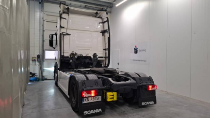 Zdjęcie przedmiotu: SCANIA R460 Super E6 18.0t Highline