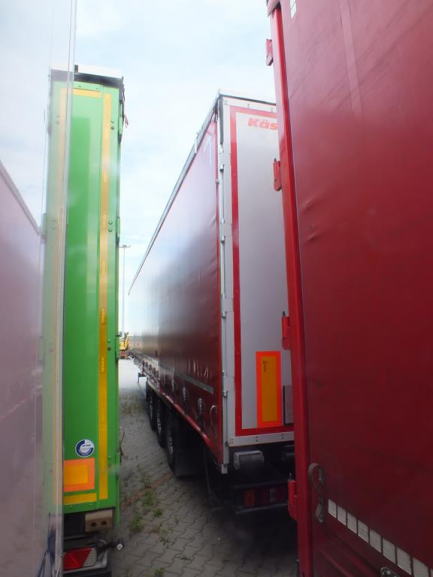 Zdjęcie przedmiotu: KAESSBOHRER MAXIMA XS Curtain trailer