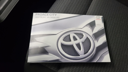 Zdjęcie przedmiotu: Toyota Proace City Verso 1.2 D-4T Family