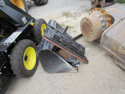 Zdjęcie przedmiotu: TUR N500 mini loader