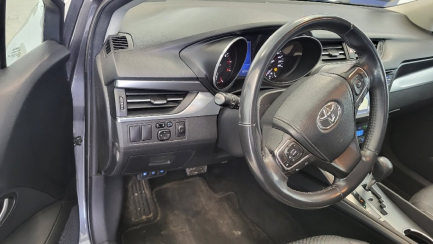 Zdjęcie przedmiotu: Toyota Avensis Combi 1.8 Premium MS