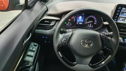 Zdjęcie przedmiotu: Toyota C-HR 2.0 Hybrid Premiere Edition