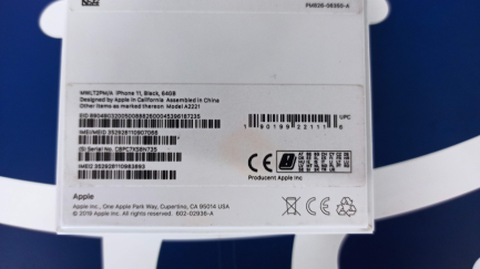 Zdjęcie przedmiotu: Apple iPhone 11 smartphone, 64 GB - black MWLT2PM / A