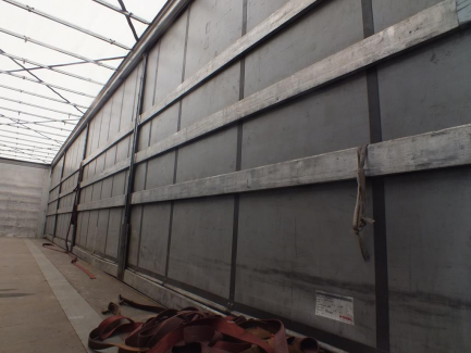 Zdjęcie przedmiotu: AUCTION OF THE DAY KOEGEL SN 24 Curtain trailer