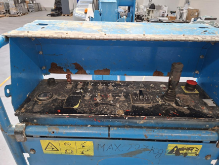 Zdjęcie przedmiotu: Електричний колінчастий підйомник GENIE Z-45/25J