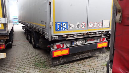 Zdjęcie przedmiotu: KOEGEL S24-1 curtain semi-trailer