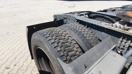 Zdjęcie przedmiotu: Iveco AS440T/P 4x2 Hi-Way