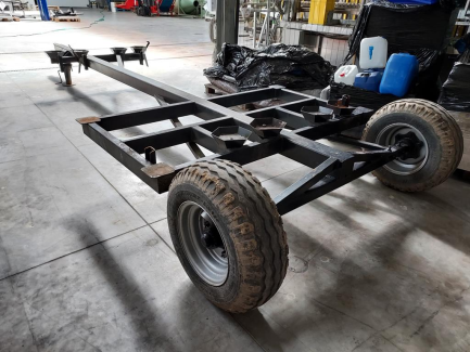 Zdjęcie przedmiotu: Maszyna do zbioru kwiatostanu konopii MMiUR MDK 2,7G