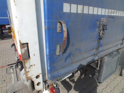 Zdjęcie przedmiotu: KRONE SD Curtain trailer