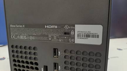 Zdjęcie przedmiotu: Консоль MICROSOFT XBOX Series X з Blu-ray приводом 4K UHD