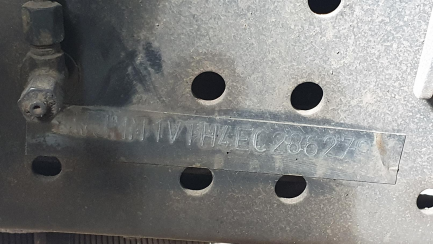 Zdjęcie przedmiotu: Iveco AS440T/P 4x2 Hi-Way