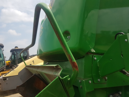 Zdjęcie przedmiotu: Kombajn Zbożowy John Deere W 330 Z HEDEREM I STOŁEM DO RZEPAKU