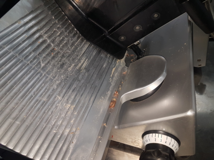 Zdjęcie przedmiotu: Lady chłodnicze z krajalnicą do wędlin i ser&oacute;w