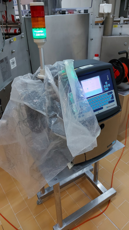 Zdjęcie przedmiotu: Automatic machine for packing butter into TREPKO 822 cubes and collective packing cubes into boxes TREPKO 710