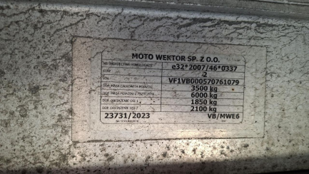 Zdjęcie przedmiotu: Renault Master FWD 2.3 dCi E6 3.5t L3H1 Extra S&S+E Oświadczenie o utracie DR Brak kluczy