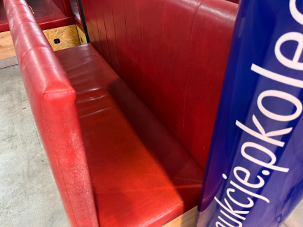 Zdjęcie przedmiotu: A set of restaurant furniture