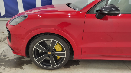 Zdjęcie przedmiotu: Porsche Cayenne Turbo Błędny wpis mocy i pojemności silnika w DR