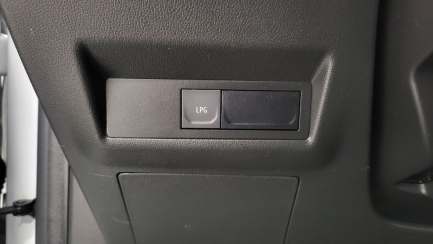 Zdjęcie przedmiotu: Renault Captur 1.0 TCe Techno LPG Відсутність документів на встановлення газу