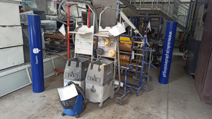 Zdjęcie przedmiotu: Set of painting accessories.