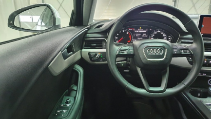 Zdjęcie przedmiotu: Audi A4 sedan