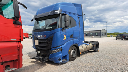 Iveco STRALIS S-Way LNG E6d 18.0t T/FP-LT LNG