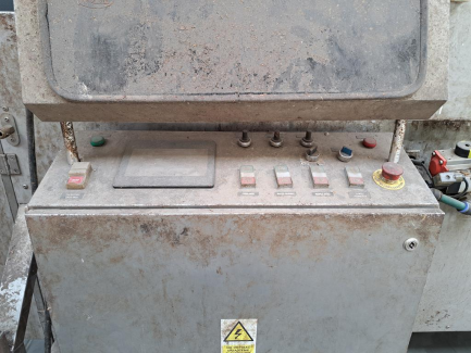 Zdjęcie przedmiotu: Maszyna do obierania cebuli z łuski stałej IMIZUNI SLM-2R/2000/300