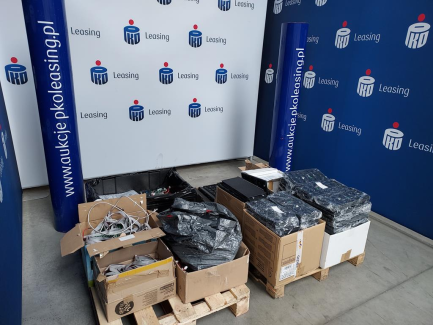 Zdjęcie przedmiotu: SCEO EASY LED V4 modular LED screen with a light structure