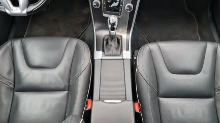 Zdjęcie przedmiotu: Volvo XC60 D5 AWD R-Design Sumum aut