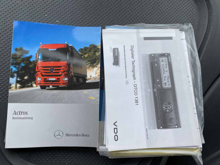 Zdjęcie przedmiotu: Bundle Auction Mercedes-benz Actros + Krone ZZF