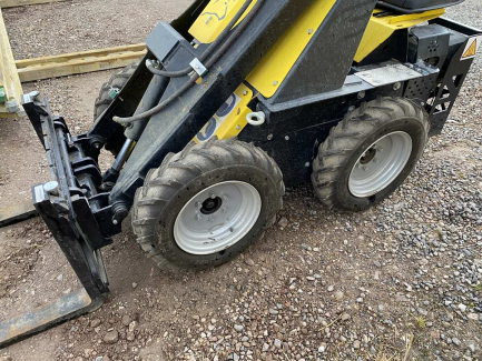 Zdjęcie przedmiotu: Tur Poland N520 wheel skid steer