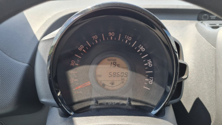 Zdjęcie przedmiotu: Toyota Aygo 1.0 VVT-i X Evidence retained electronically, possible registration of the vehicle after passing technical tests