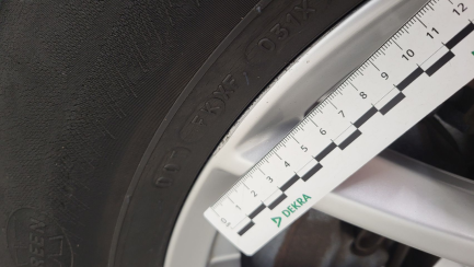 Zdjęcie przedmiotu: Volvo XC60 D4 SCR AWD Momentum aut