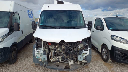 Zdjęcie przedmiotu: Renault Master FWD 2.3 dCi E6d 3.5t L3H3 Pack Clim