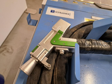 Zdjęcie przedmiotu: OTINUS OT-2000 Handheld Laser Welder