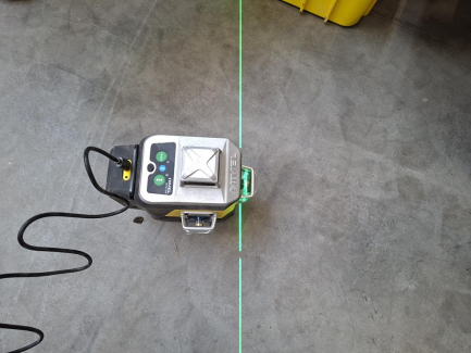 Zdjęcie przedmiotu: Zestaw elektronarzędzi i sprzętu budowlanego