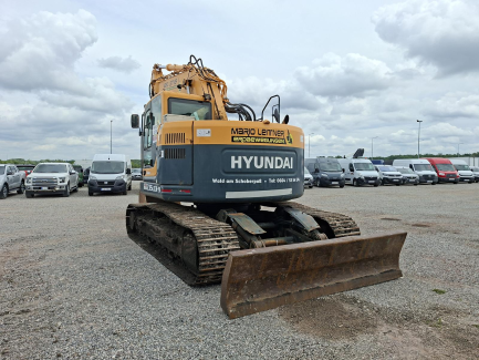 Zdjęcie przedmiotu: Koparka gąsienicowa HYUNDAI ROBEX 235LCR-9