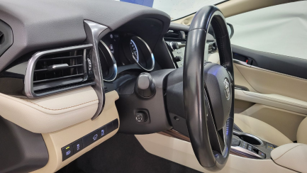 Zdjęcie przedmiotu: Toyota Camry 2.5 Hybrid Executive CVT